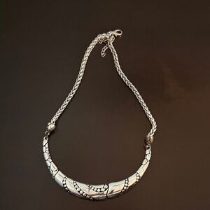 Elegant Silver Necklace